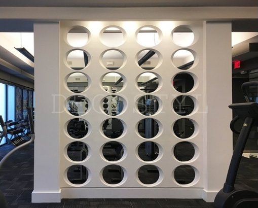Ohm - decorative 3D wall partition made of plaster