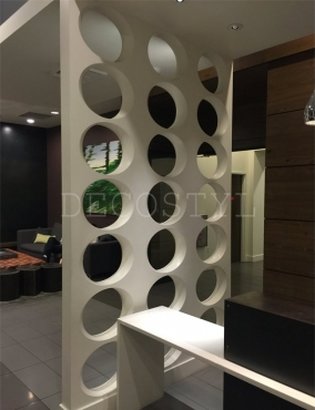 Ohm - decorative 3D wall partition made of plaster