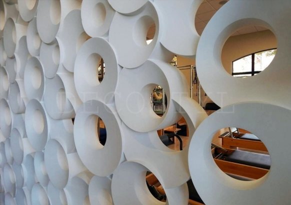 Quincy - decorative 3D wall partition made of plaster